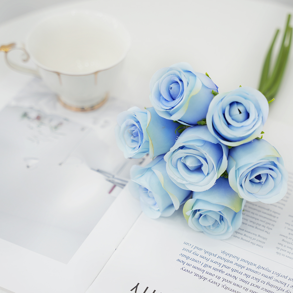 Artificial rose bouquet