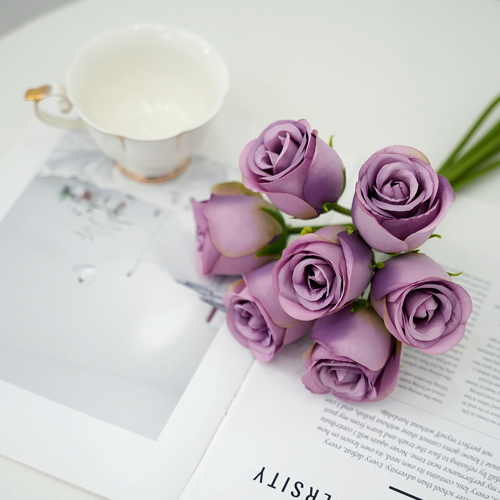 Artificial rose bouquet