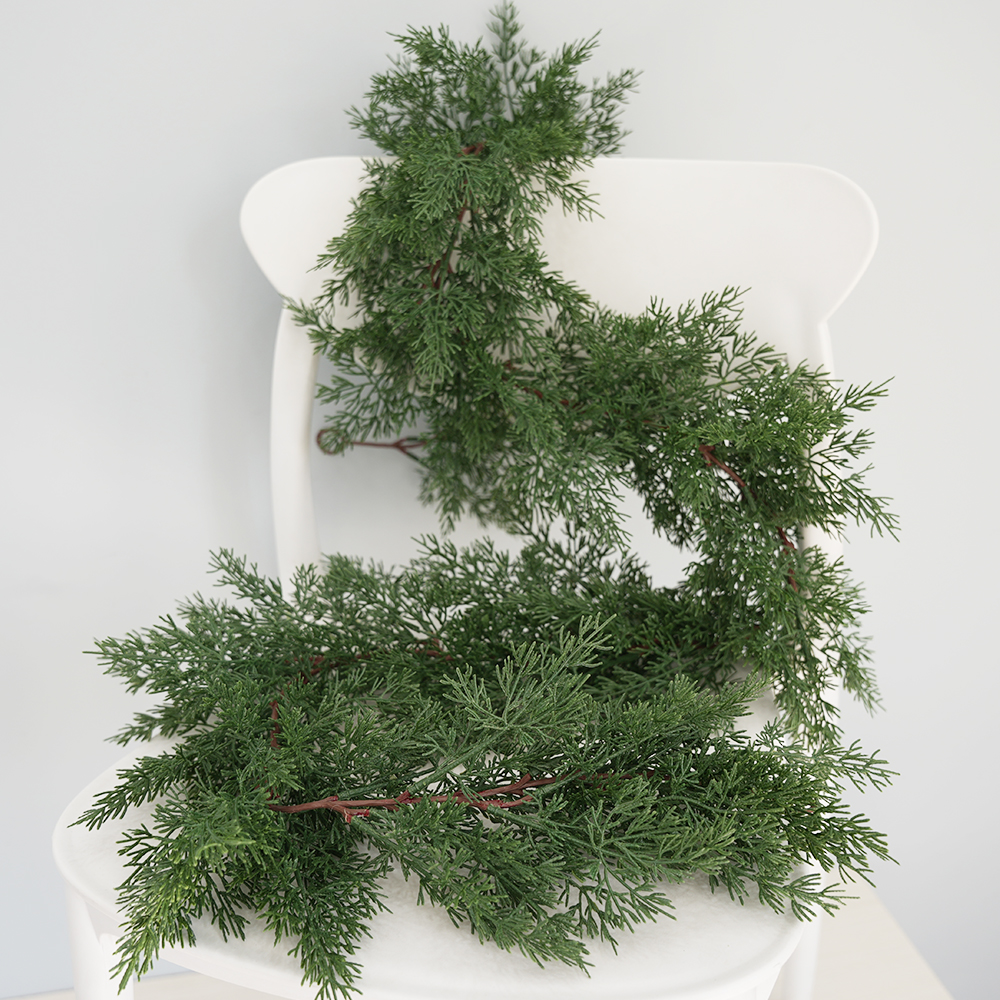 10 Artificial Christmas vines and pine branches