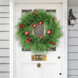 Christmas Wreath red ball