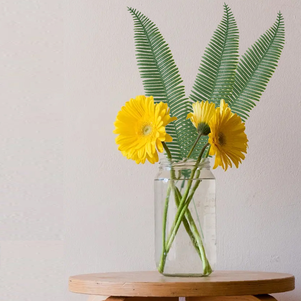 5 Artificial plastic leaves