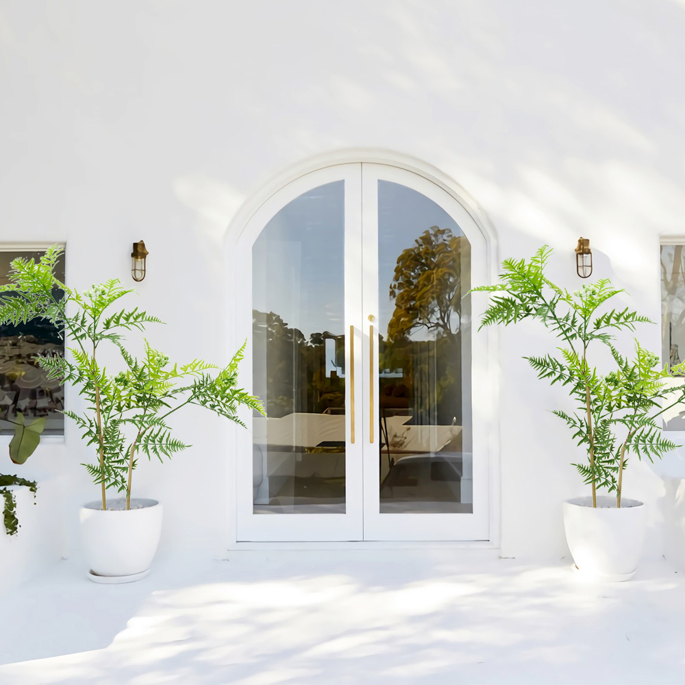 单5 Artificial small flame potted plants