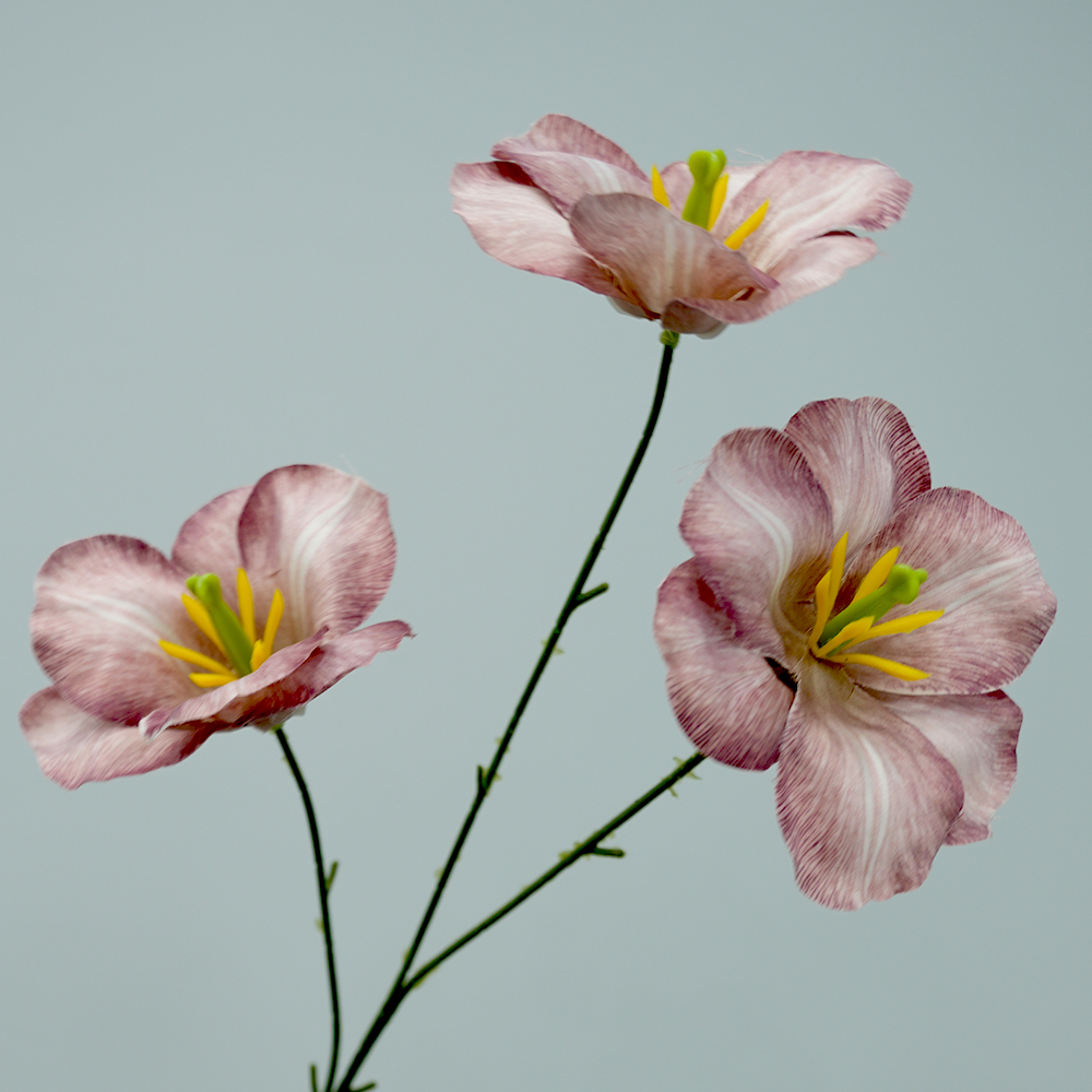 Artificial 3 tulip