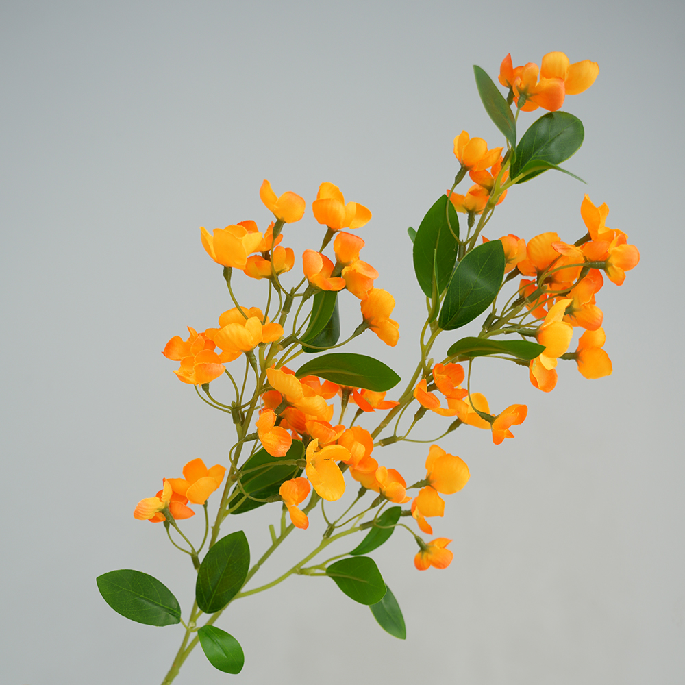 Artificial beauty refers to silk flower