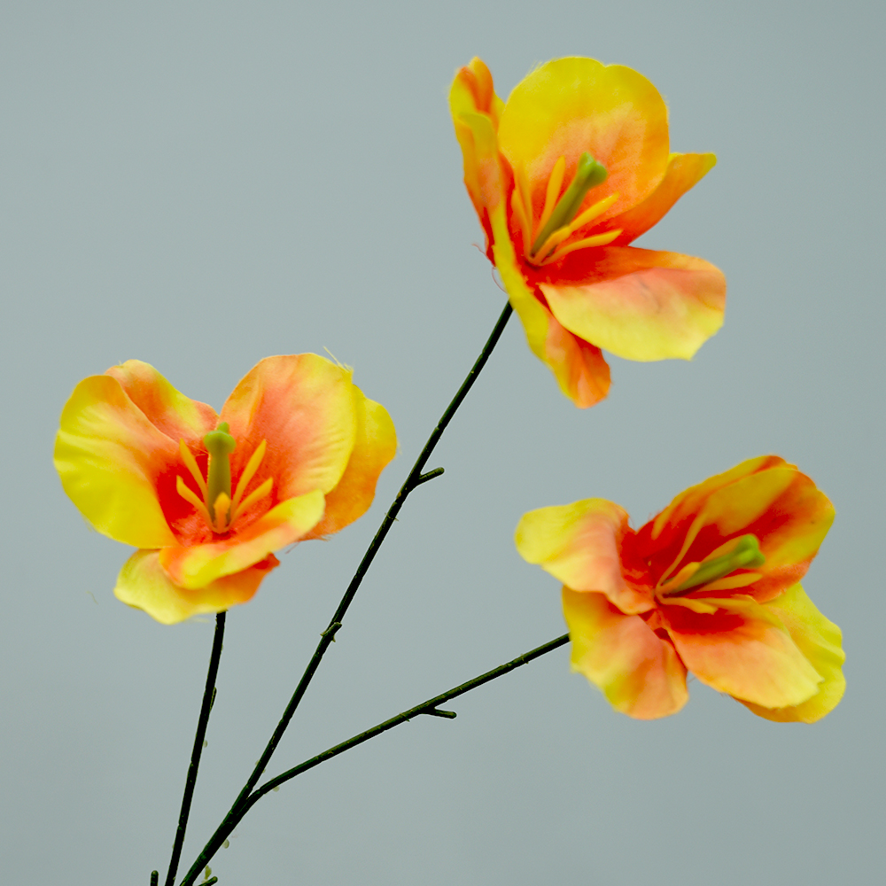Artificial 3 tulip