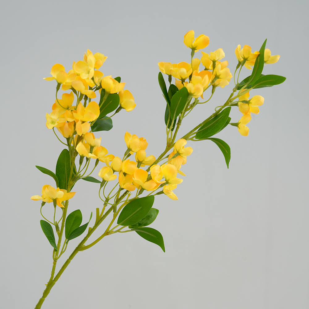 Artificial beauty refers to silk flower