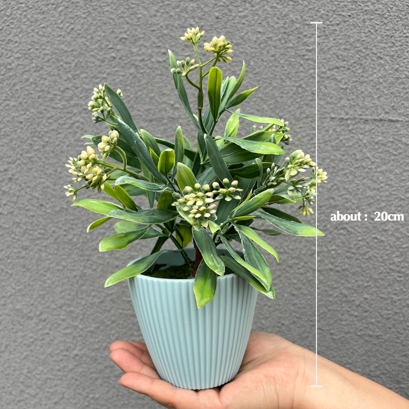 Artificial green plants