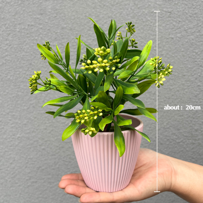 Artificial green plants