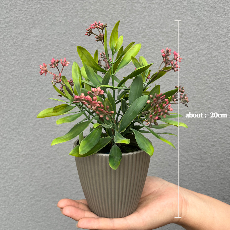 Artificial green plants