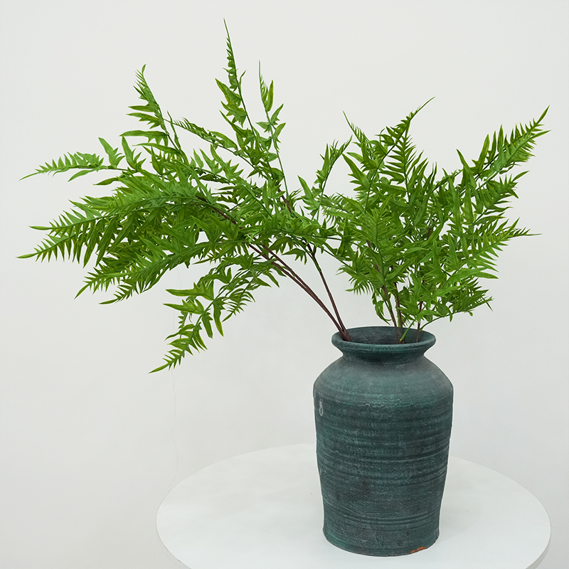 Artificial plastic plant