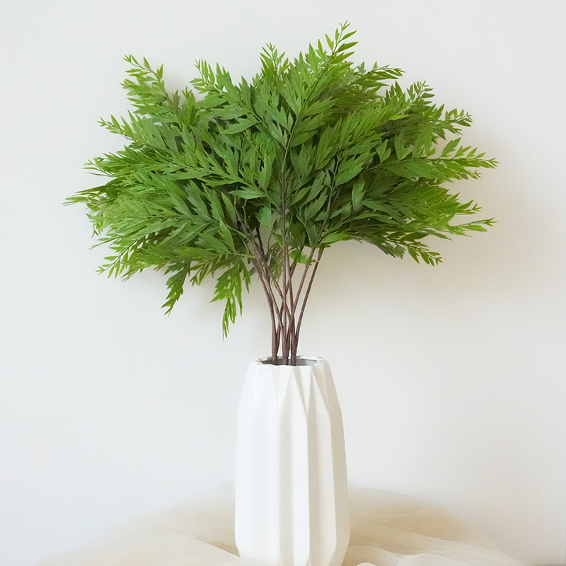 Artificial plastic plant