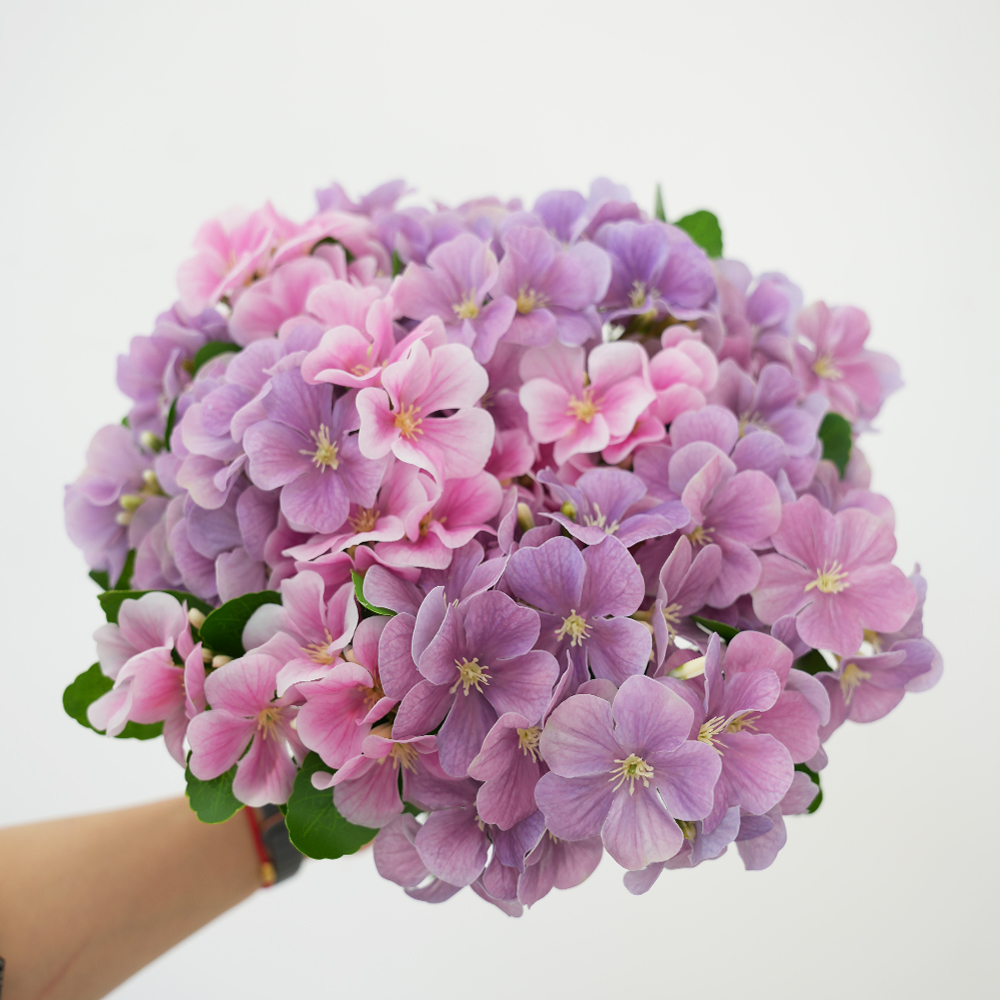 Artificial hydrangea