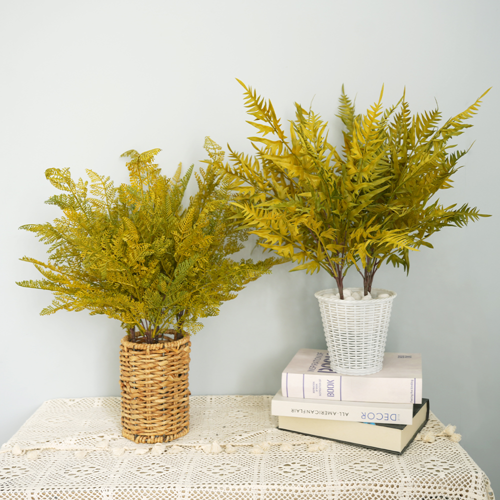 16 Artificial autumn fern leaves