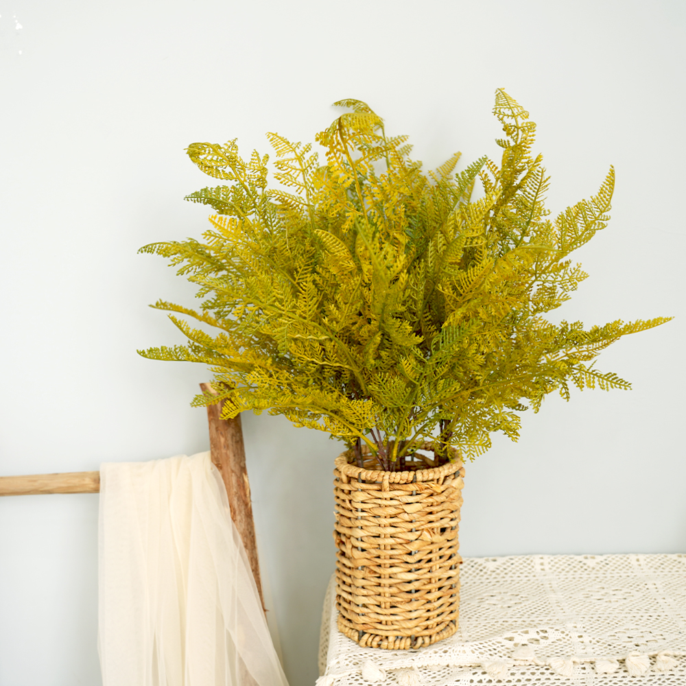 16 Artificial autumn fern leaves