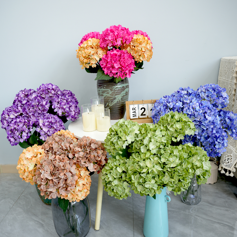 13 Artificial hydrangea flowers