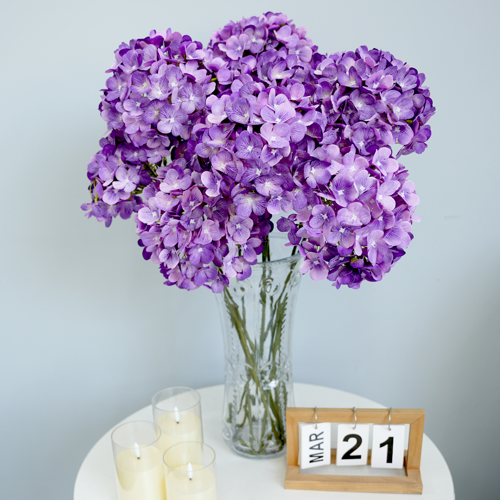 Artificial flowers hydrangea