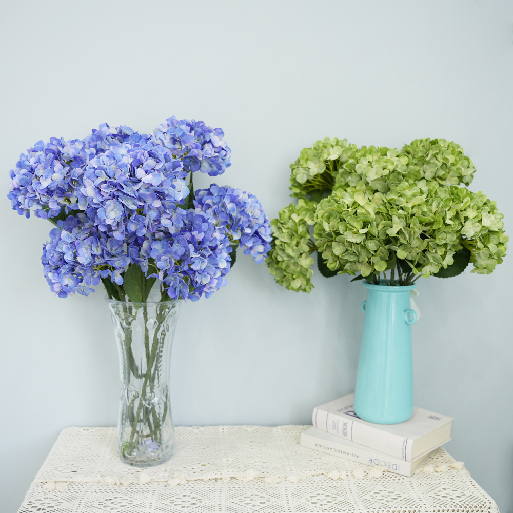 13 Artificial hydrangea flowers