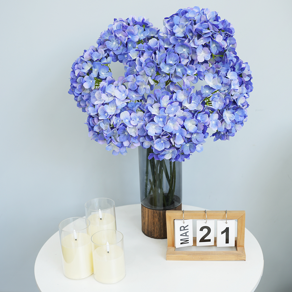 Artificial flowers hydrangea